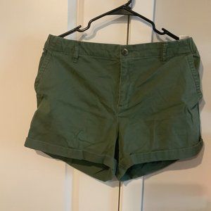 Old Navy green shorts
